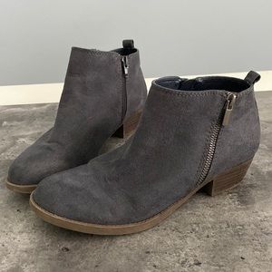 Carlos Brianne Bootie Blue Faux Suede 8